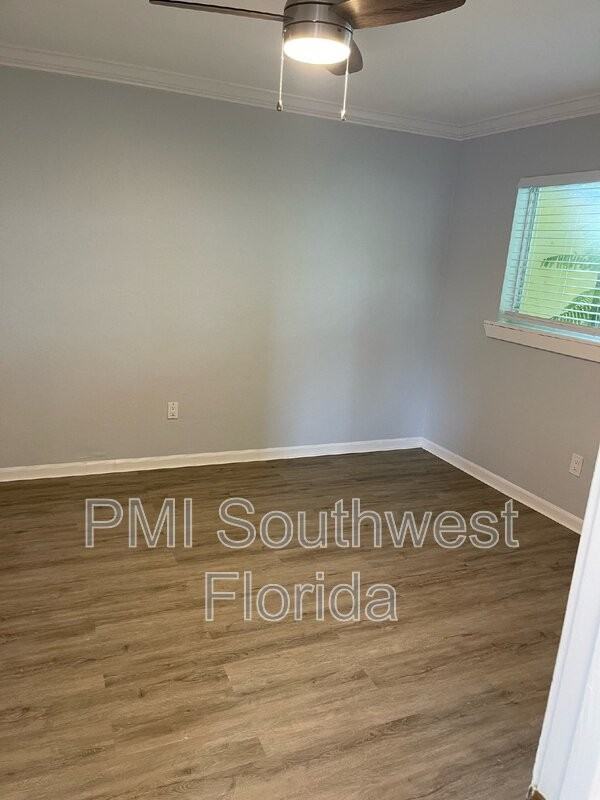 6363 Gateway Ave - Photo 7 of 20