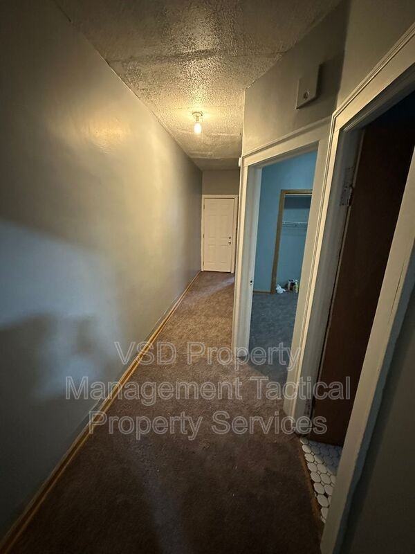 3289 East Blvd #2 - Photo 5 of 16