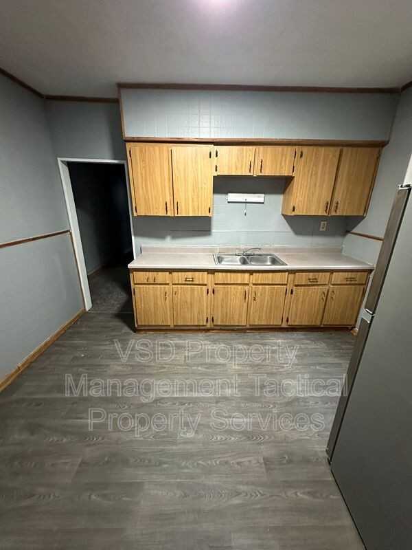 3289 East Blvd #2 - Photo 6 of 16