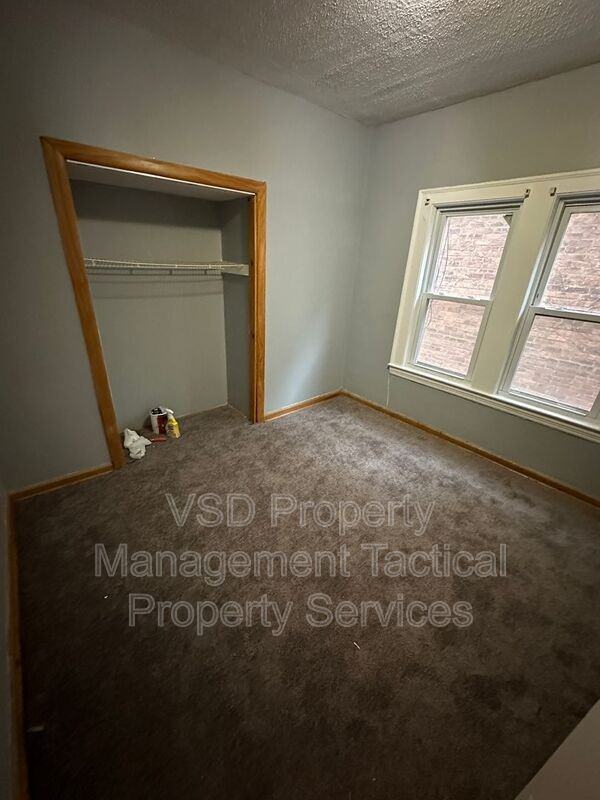 3289 East Blvd #2 - Photo 7 of 16