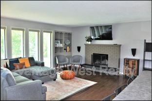 4279 Lakeshore Rd - Photo 1 of 1