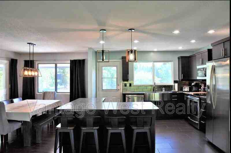 4279 Lakeshore Rd - Photo 2 of 20