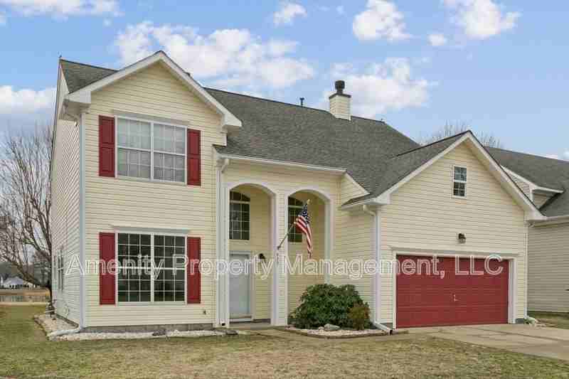 979 Holbrook Dr - Photo 2 of 28