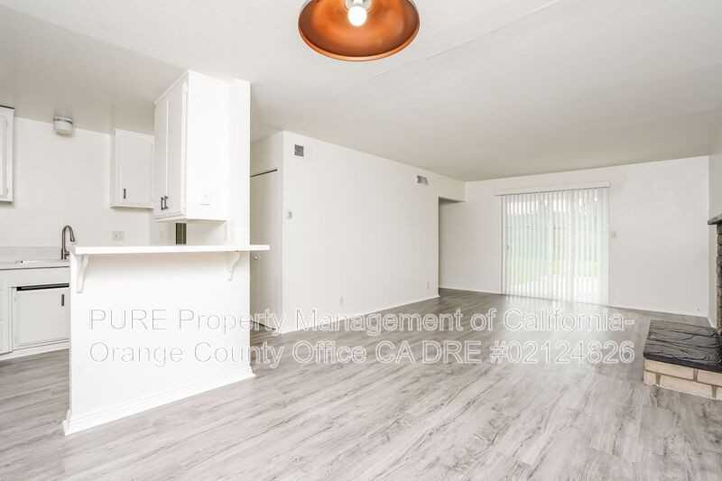 8542 Orinda Cir - Photo 3 of 15