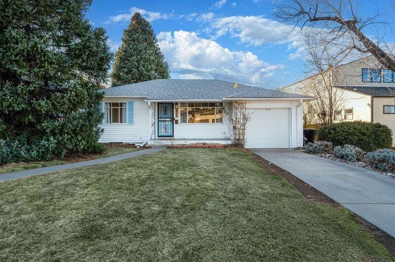 2921 S Adams St - Photo 2 of 29