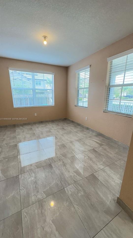 24461 Southwest 117 Path - Photo 2 of 51