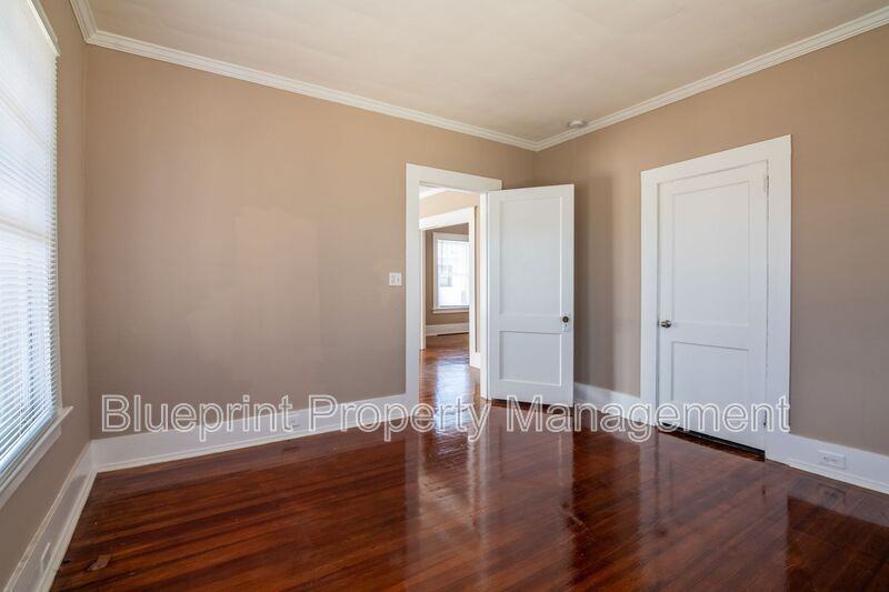 644 Alabama Ave Sw - Photo 6 of 18