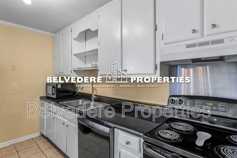 5735 Bramblegate Rd - Photo 7 of 31