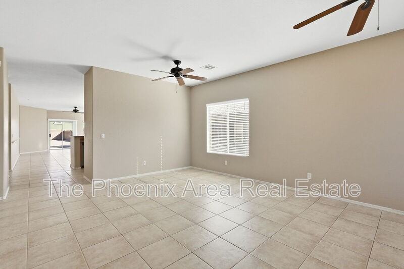 310 E Mountain View Rd - Photo 2 of 41