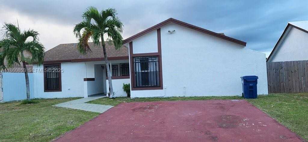 12621 Southwest 210th Terrace - Photo 2 of 13