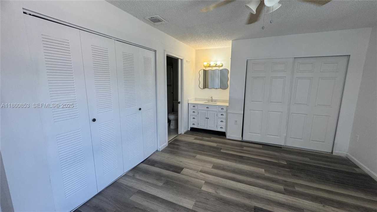 12621 Southwest 210th Terrace - Photo 5 of 13