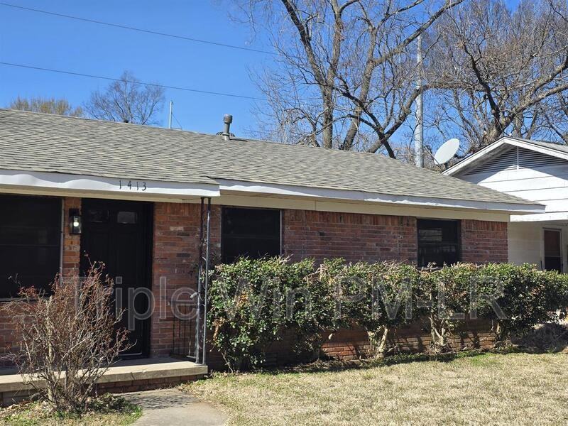 1413 Nannette St - Photo 2 of 35