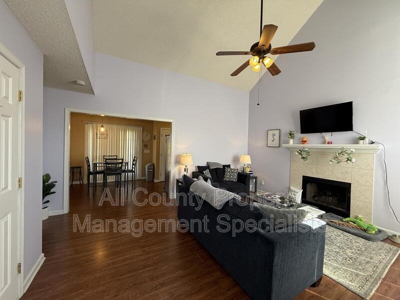 20 Lindsay St - Photo 2 of 9