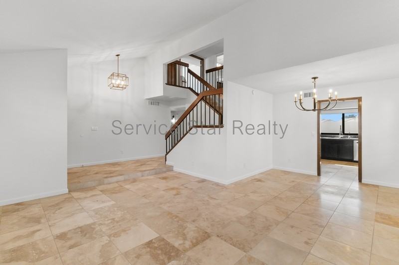 439 E Barbara Dr - Photo 6 of 26