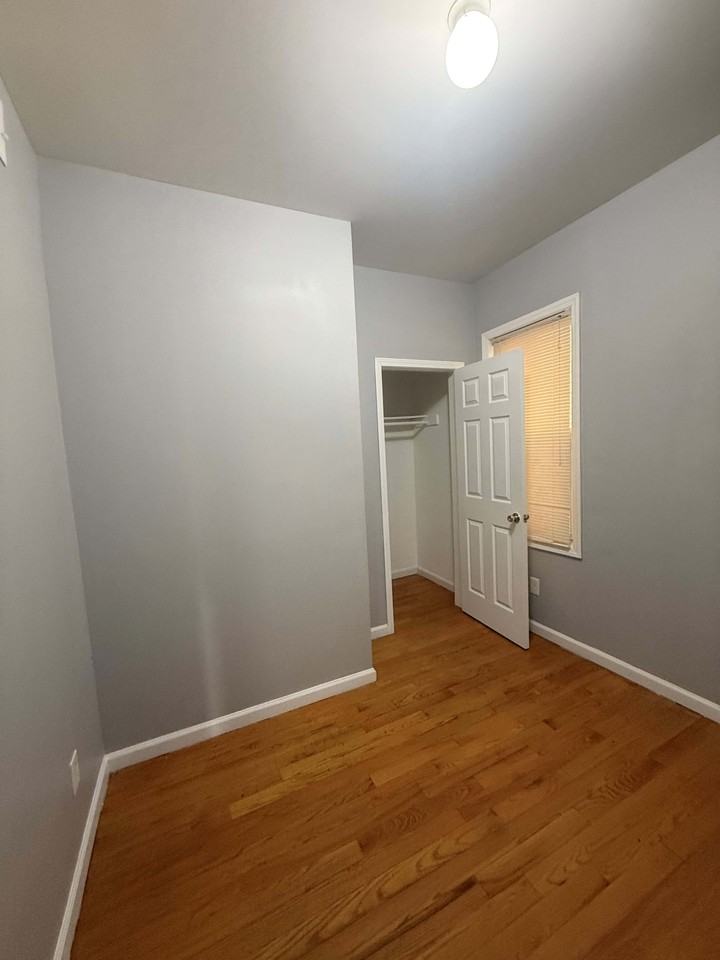 209 South 10th Street - Photo 7 of 10