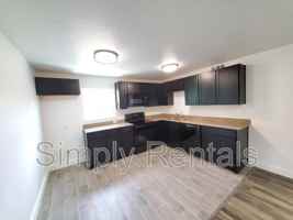 featured image of 2004 Wesley St #5