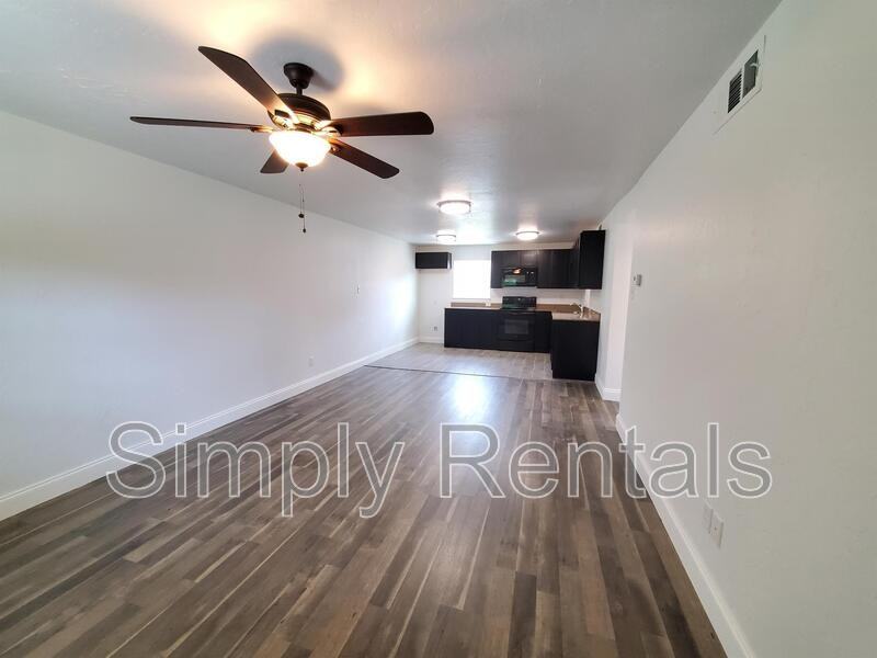 2004 Wesley St #5 - Photo 2 of 11