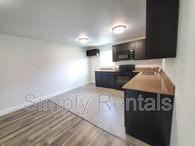 2004 Wesley St #5 - Photo 6 of 11