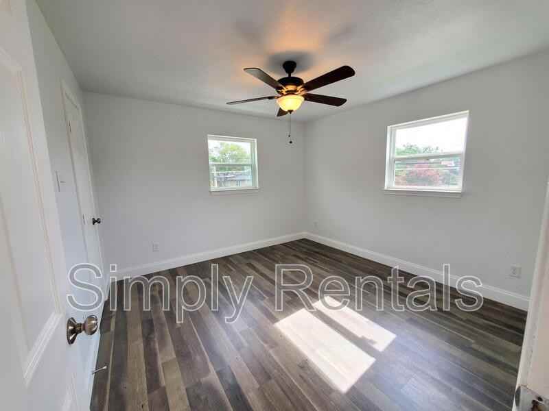 2004 Wesley St #5 - Photo 7 of 11