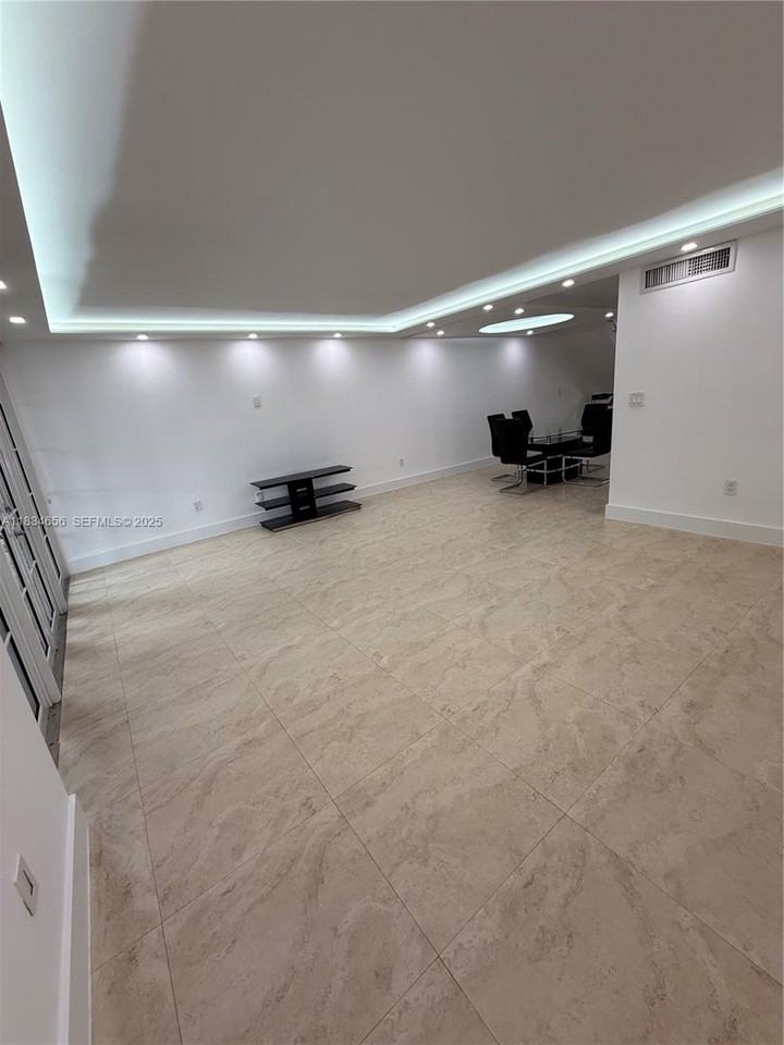 6350 Southwest 139th Court - Photo 4 of 82