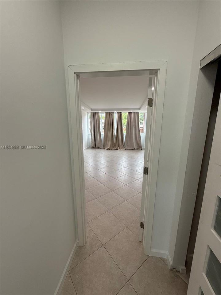 6350 Southwest 139th Court - Photo 6 of 82