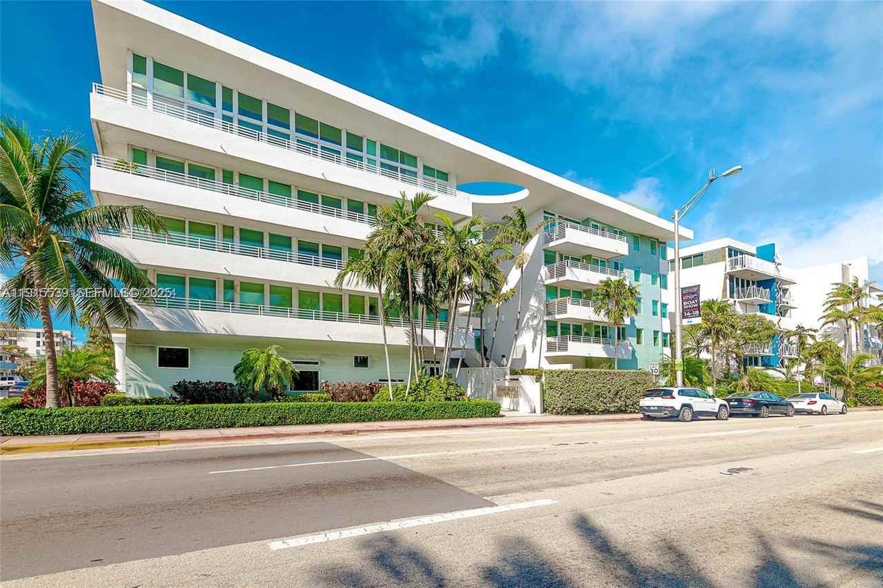 7800 Collins Avenue #303