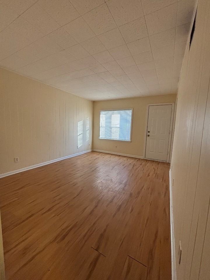 705 E Center St - Photo 5 of 22