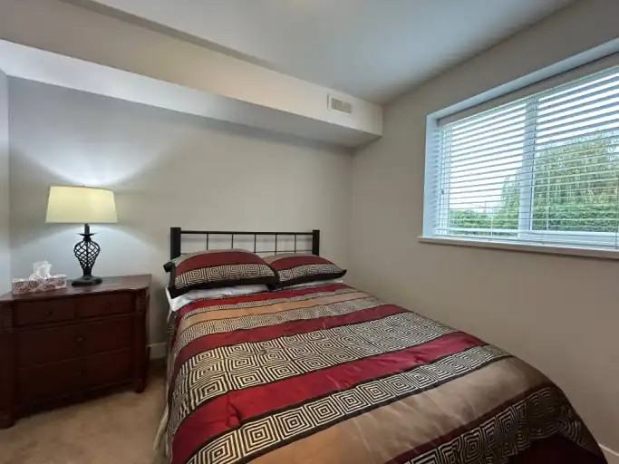 5532 4 Ave #B - Photo 7 of 14