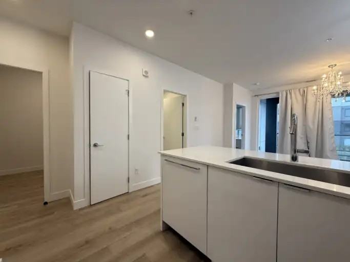 1892 Starling Dr #220 - Photo 3 of 14