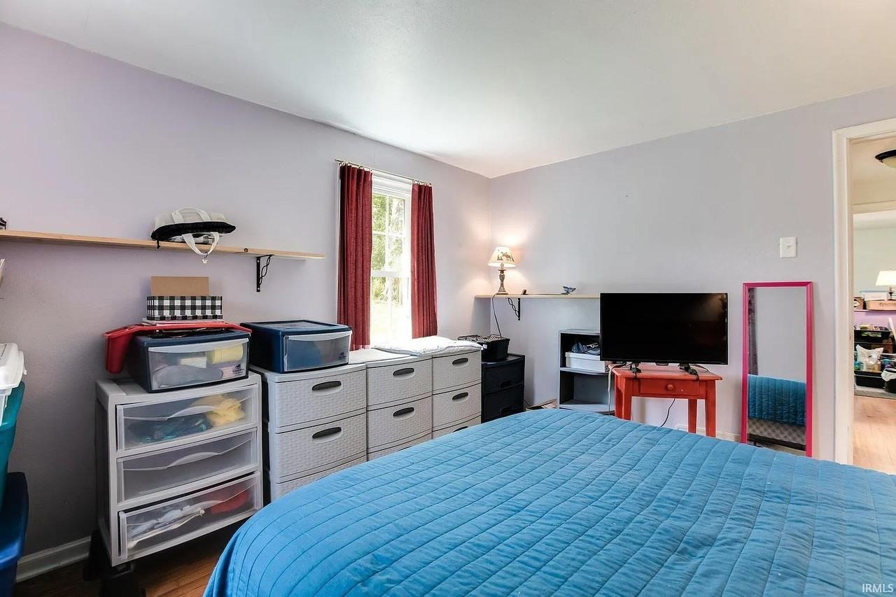 54135 Maple Lane Ave - Photo 5 of 10