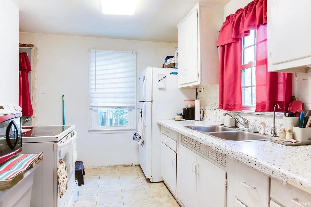 54135 Maple Lane Ave - Photo 6 of 10