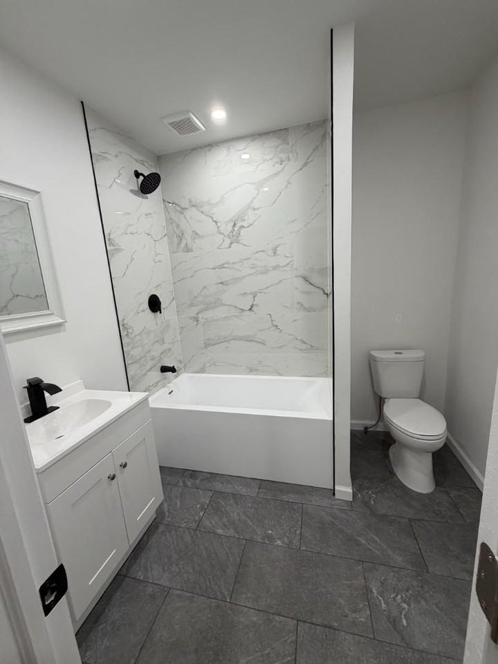 636 Beach 22nd St - Photo 7 of 27