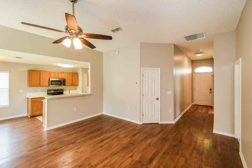 636 Morning Mist Way - Photo 5 of 16