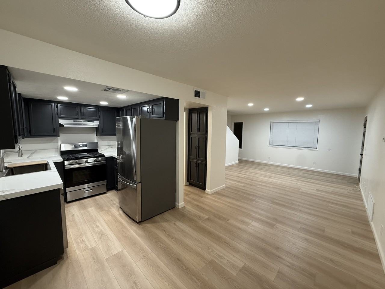 1024 W Atkins Ave #C - Photo 4 of 12