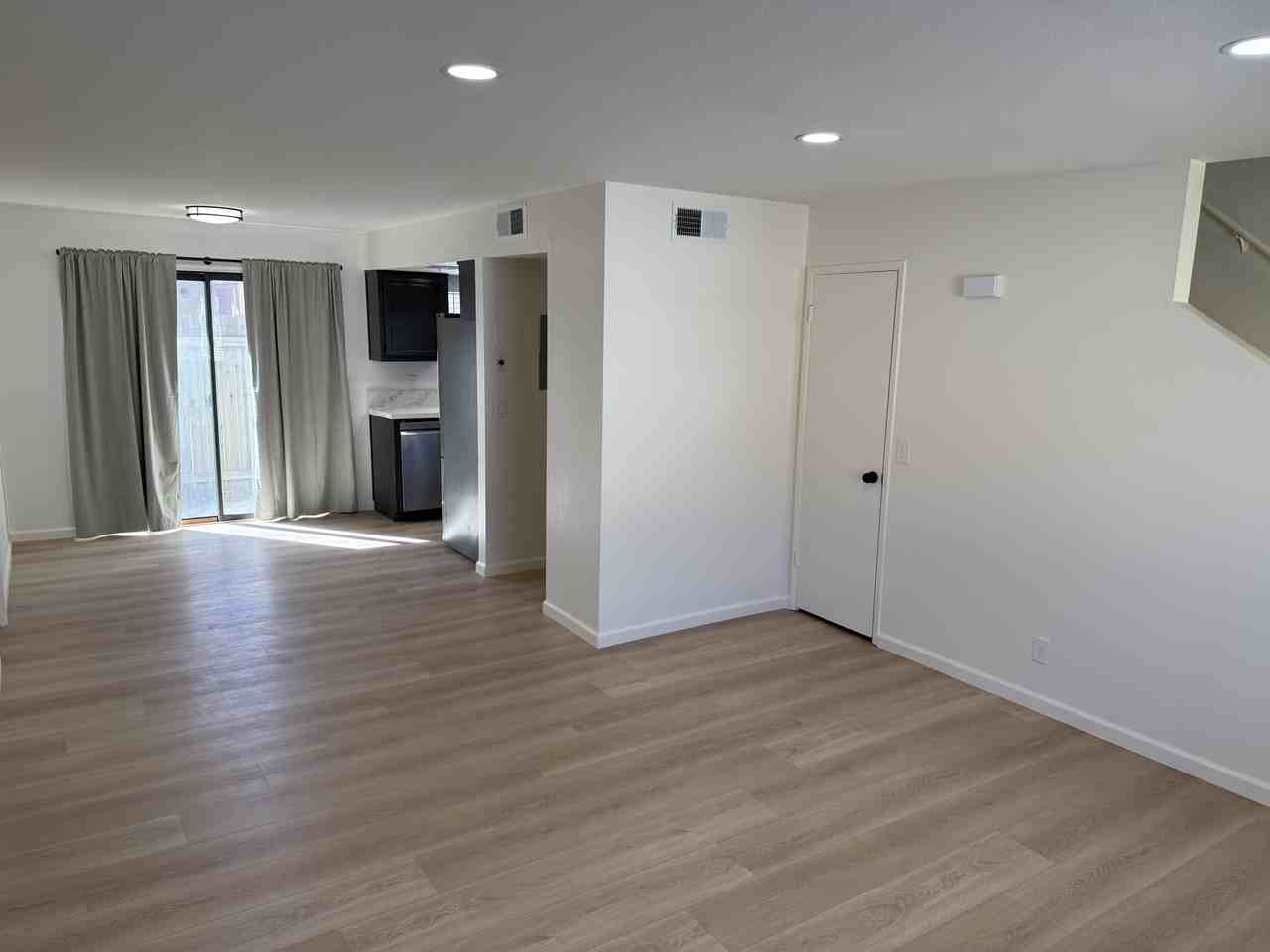 1024 W Atkins Ave #C - Photo 6 of 12