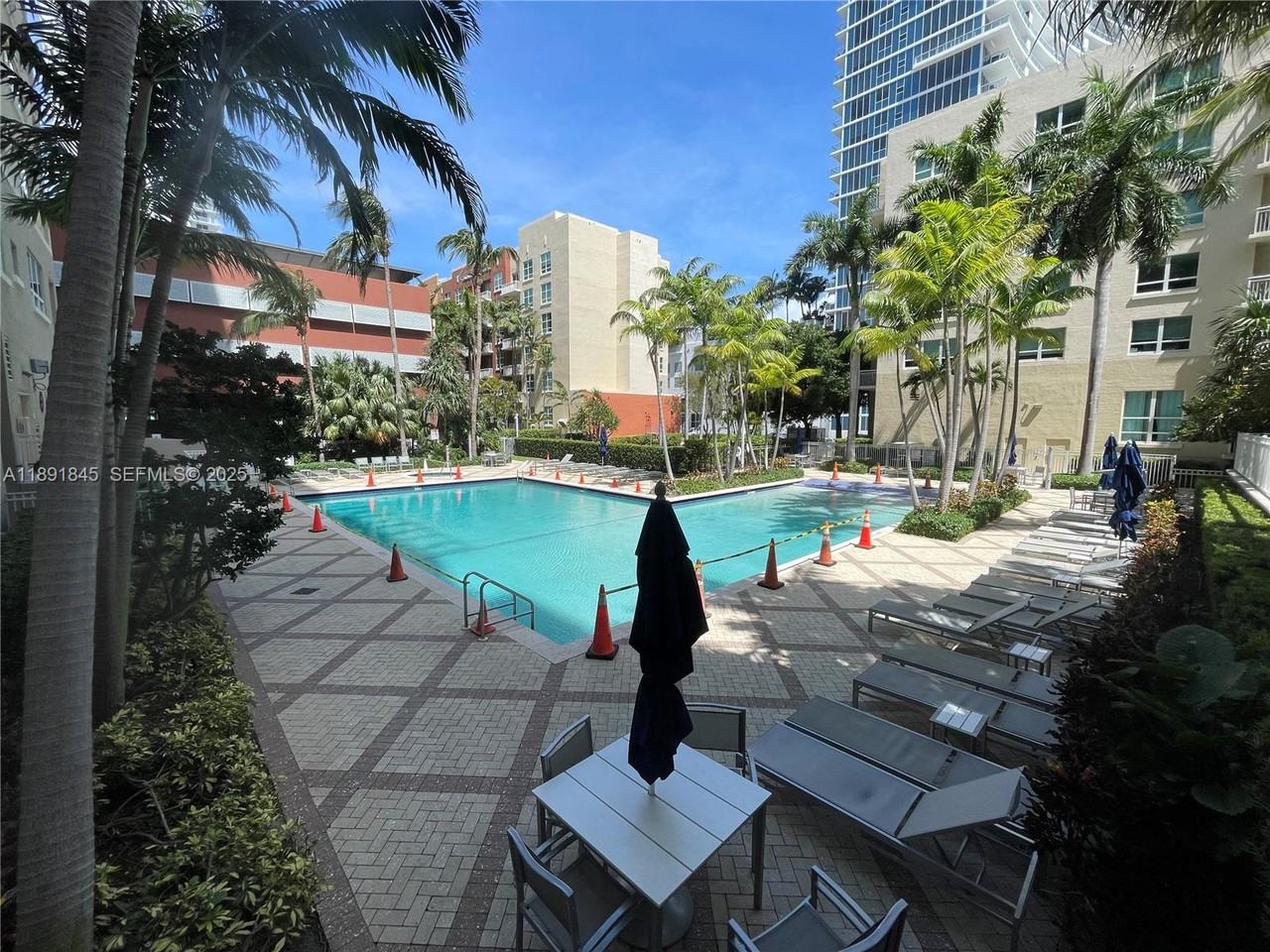 2001 South Biscayne Boulevard #2106 - Photo 4 of 14