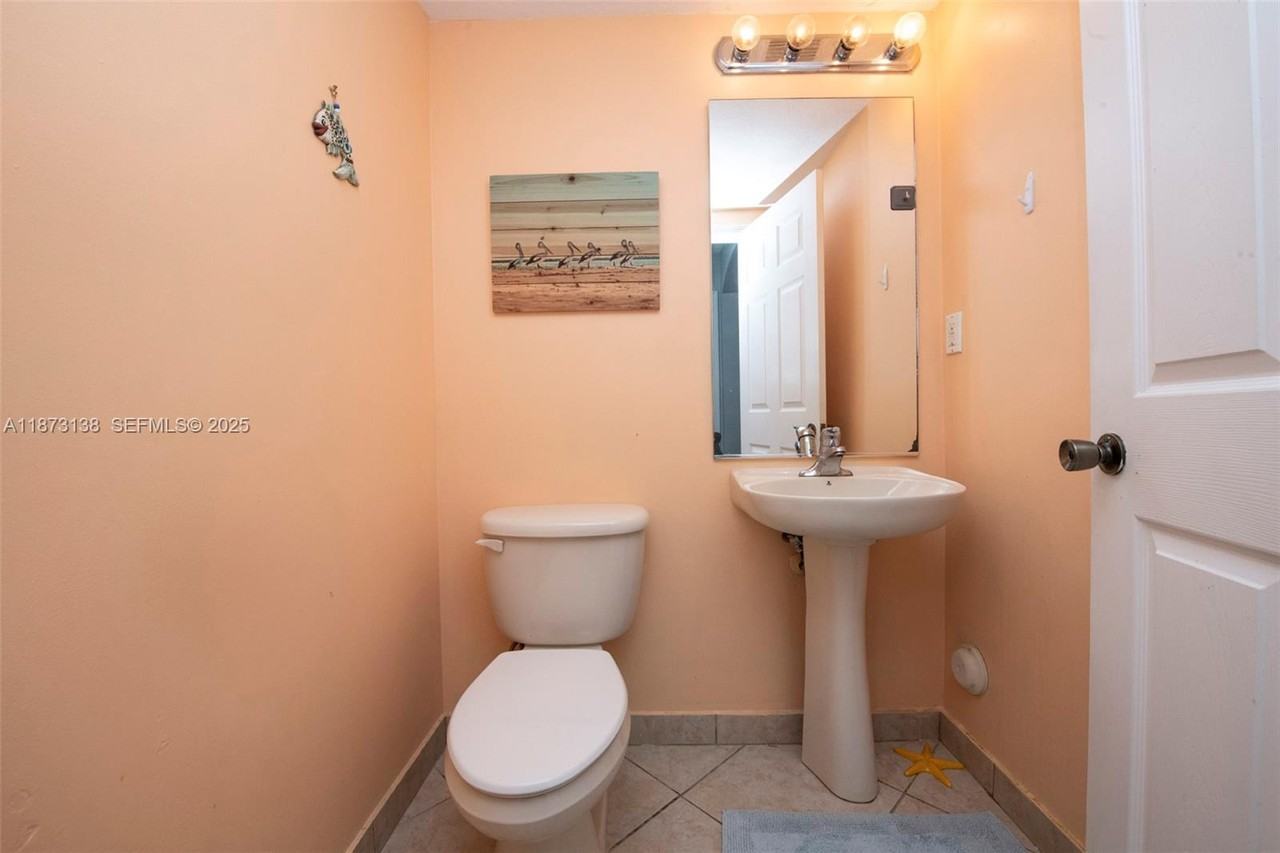 814 Southwest 143rd Terrace #208 - Photo 5 of 32