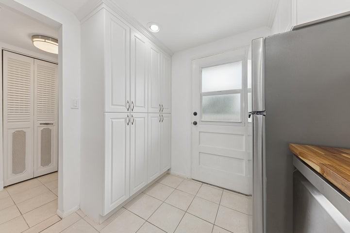 6161 Northwest 2nd Avenue - Photo 7 of 9