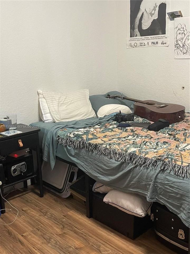 6316 Northwest 1st Court - Photo 6 of 25