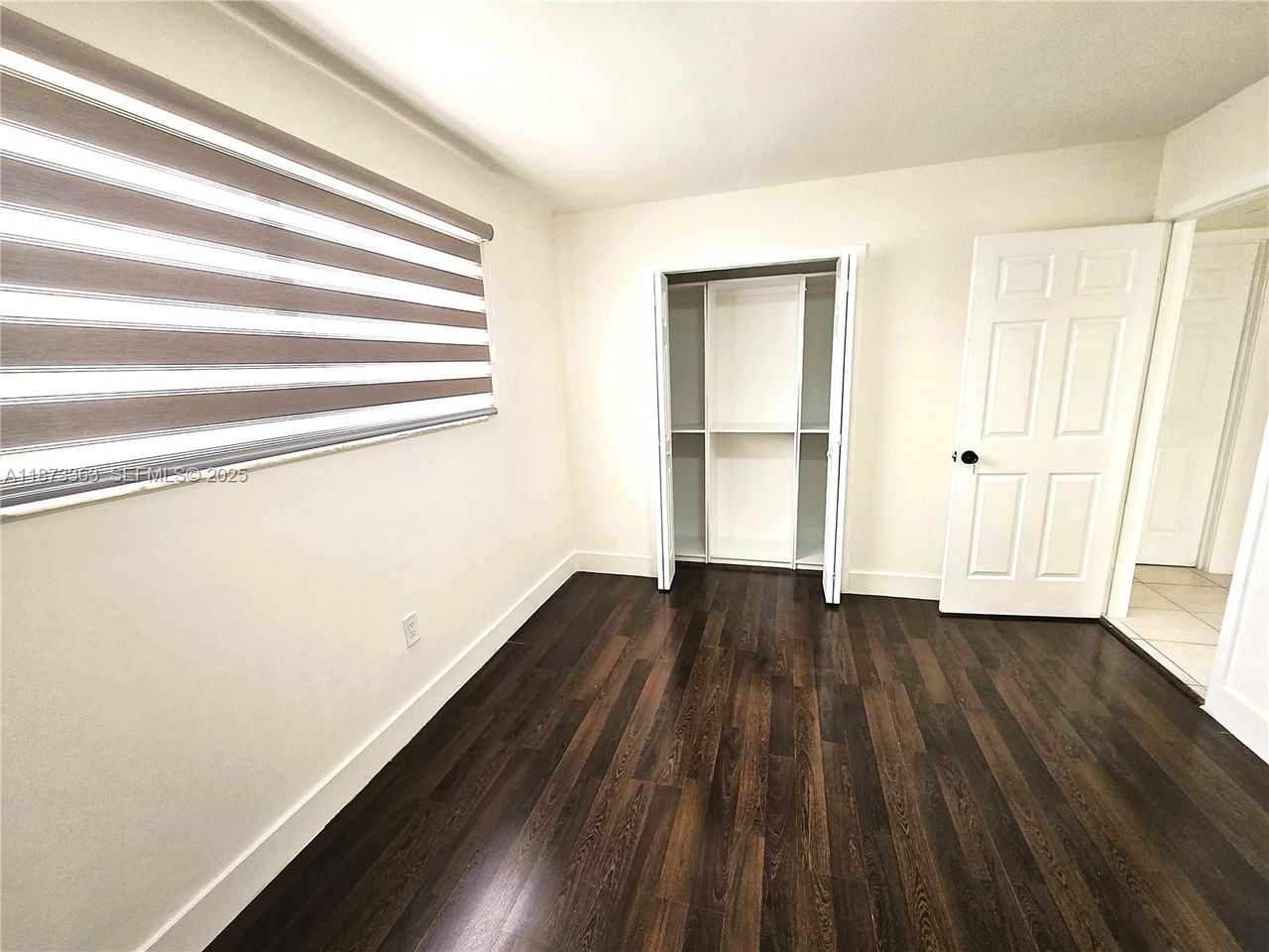 8517 Northwest 7th Street #401 - Photo 3 of 27