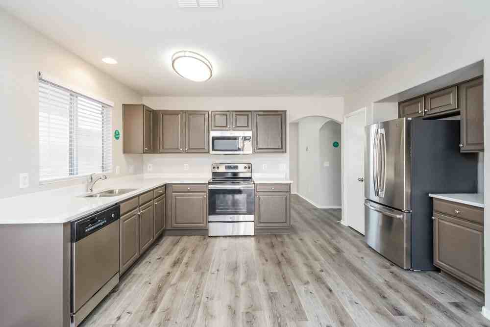 11834 W Sunnyside Dr - Photo 7 of 16