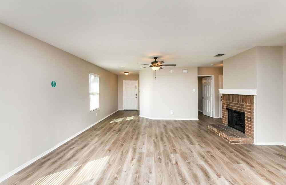 1433 Lauren Dr - Photo 6 of 16