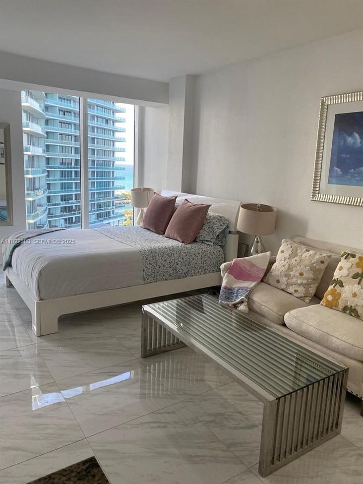 10275 Collins Avenue #1004 - Photo 7 of 36