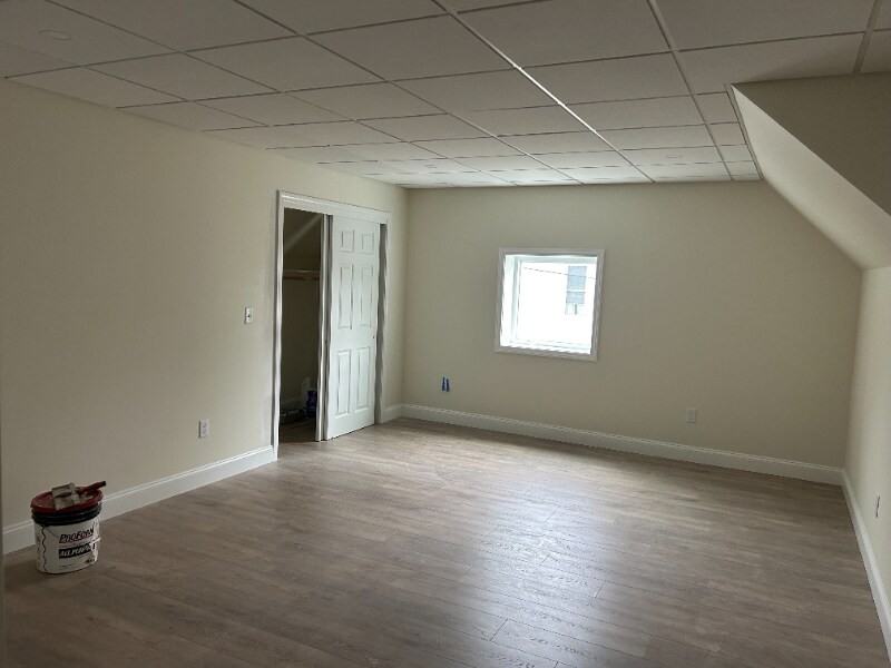 19 Hill Avenue - Photo 2 of 10