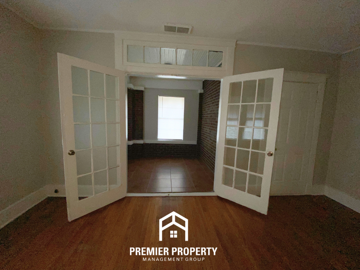 176 Clark Pl #4 - Photo 7 of 16