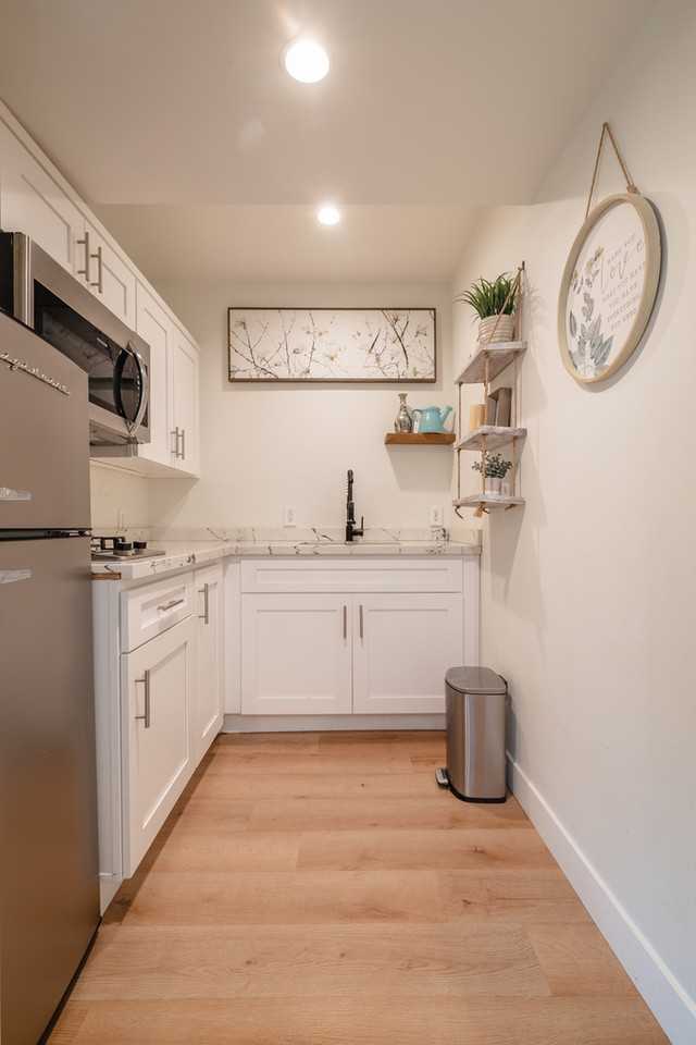 18332 Delano St #3 - Photo 5 of 17