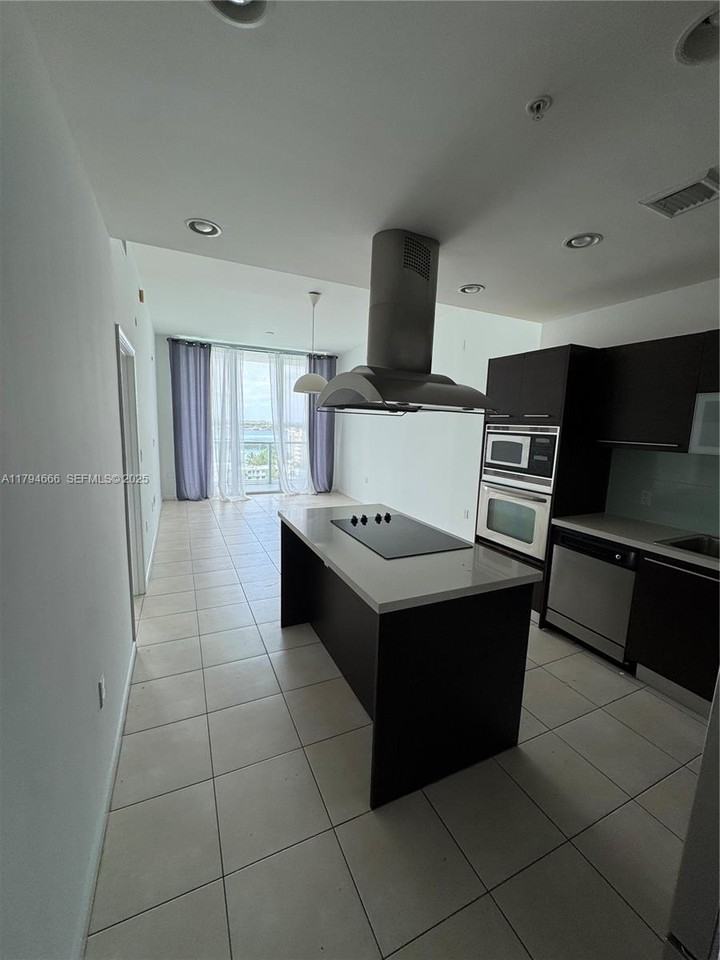 7930 East Drive #1106 - Photo 4 of 14