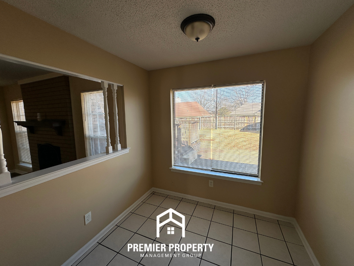 6752 Valley Bend Dr - Photo 6 of 24