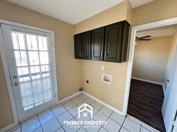 6752 Valley Bend Dr - Photo 7 of 24