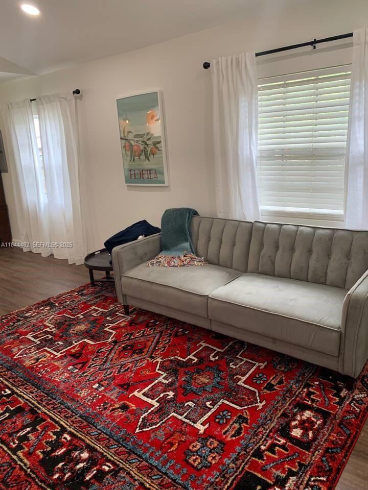 328 Southwest 12th Avenue - Photo 7 of 13